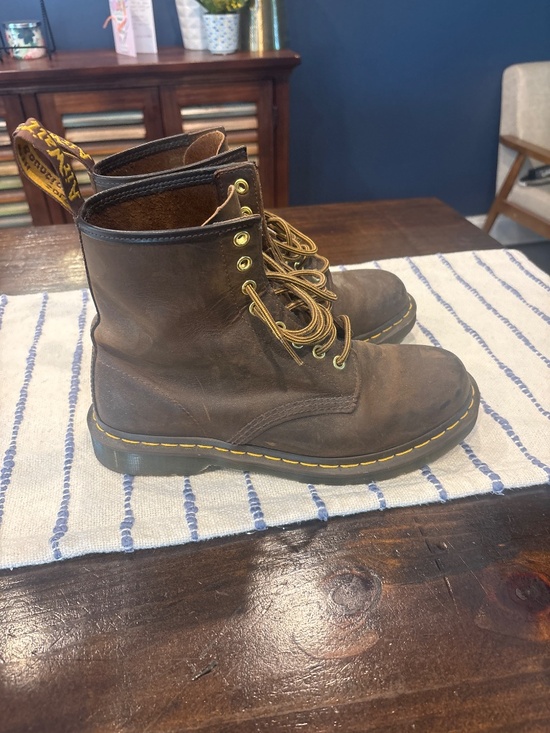 Men’s Doc Martin